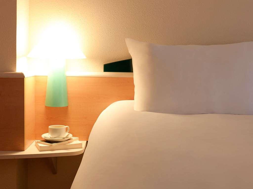 Hotel Ibis Bilbao Barakaldo Habitación foto